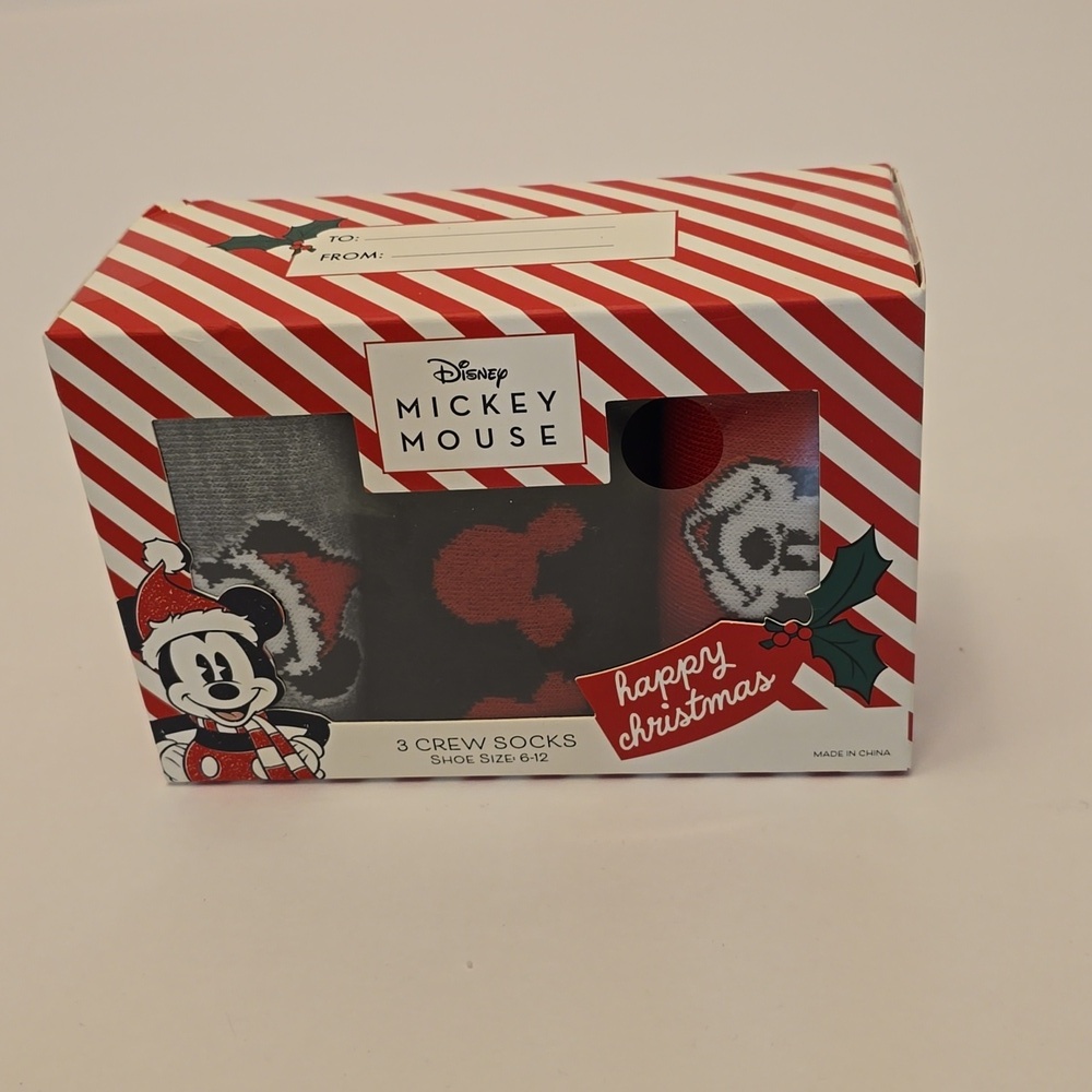NIB Sealed Gift Disney Mickey Mouse 3 Crew Christmas Socks Shoe Size 6 -12